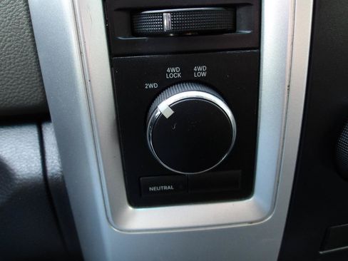 Used 2011 RAM 1500 Classic SLT AWD/4WD image 20