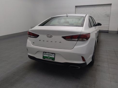 Used 2019 Hyundai Sonata SE w/ Cargo Package FWD image 7