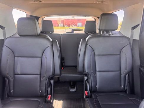 Used 2019 Chevrolet Traverse Premier w/ LPO, Floor Liner Package AWD/4WD image 27