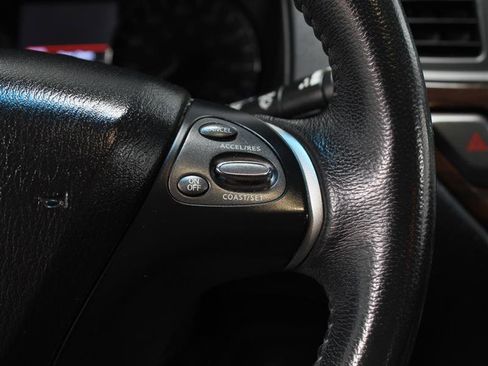 Used 2015 Nissan Pathfinder SL AWD/4WD image 13