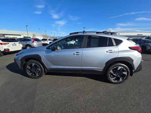 Used 2024 Subaru Crosstrek 2.5i Limited w/ Crosstrek Mirror Package image 6