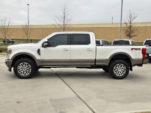 Used 2019 Ford F250 King Ranch w/ King Ranch Ultimate Package image 3