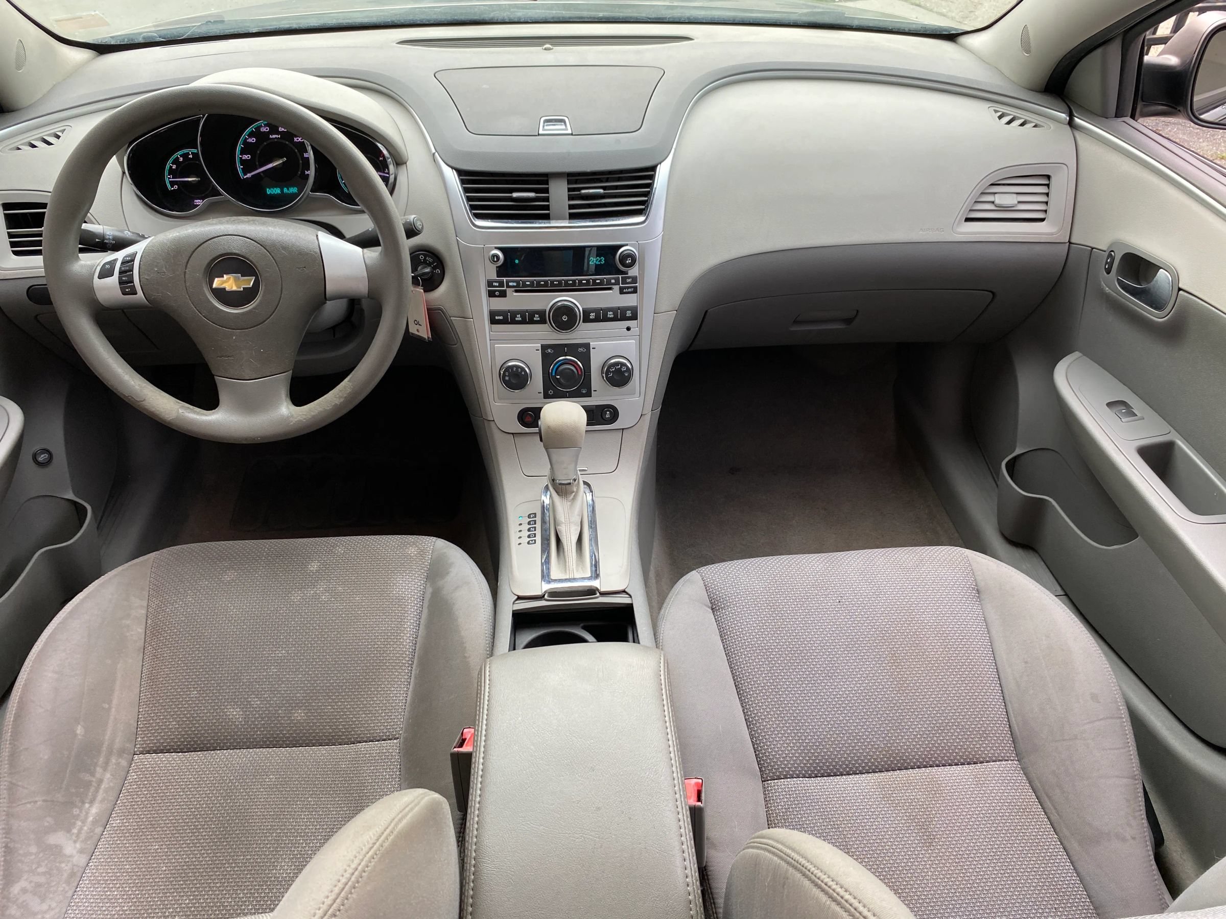 Used 2012 Chevrolet Malibu LS FWD image 4