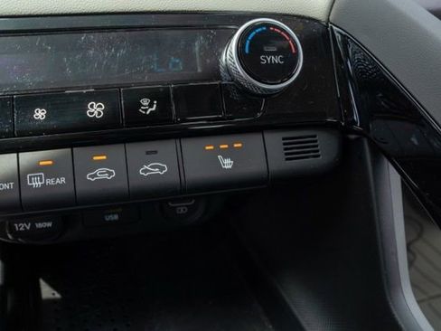 Used 2023 Hyundai Elantra SEL w/ Convenience Package FWD image 22