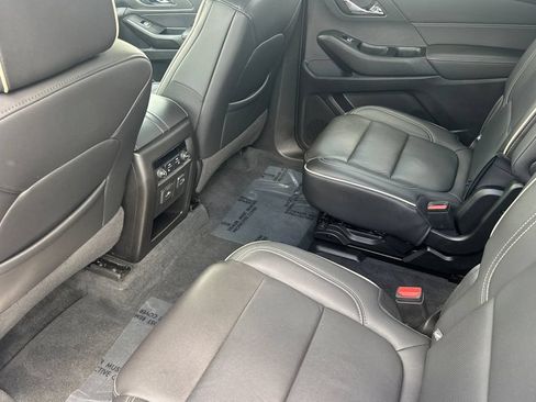 Used 2023 Chevrolet Traverse Premier w/ Redline Edition AWD/4WD image 10