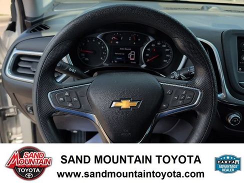 Used 2019 Chevrolet Equinox LT FWD image 18