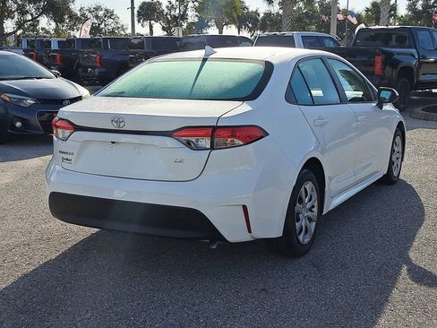 Certified 2024 Toyota Corolla LE image 3