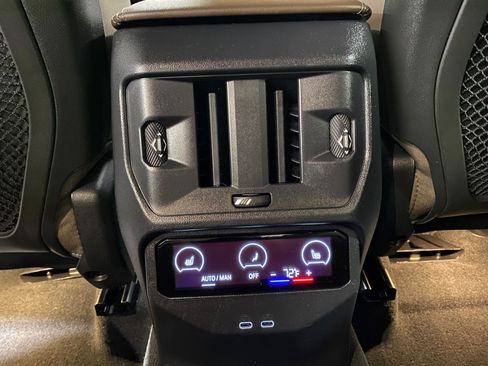 Certified 2025 BMW X3 xDrive30i w/ Convenience Package image 9