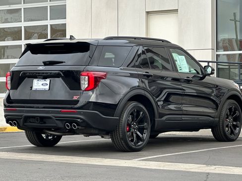 Used 2023 Ford Explorer ST w/ Equipment Group 401A image 3