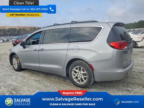 Used 2020 Chrysler Voyager Lxi FWD image 3