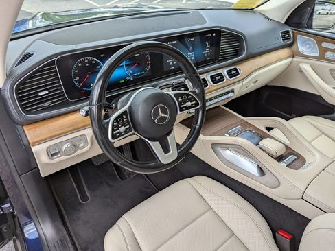 Used 2021 Mercedes-Benz GLS 450 4MATIC image 14