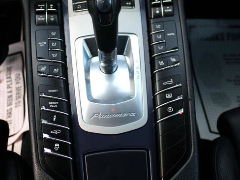Used 2013 Porsche Panamera S image 29