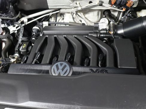 Used 2023 Volkswagen Atlas Cross Sport SEL Premium R-Line AWD/4WD image 22