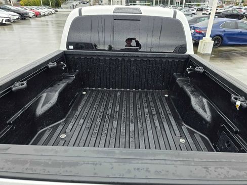 Used 2023 Toyota Tacoma TRD Off-Road image 16