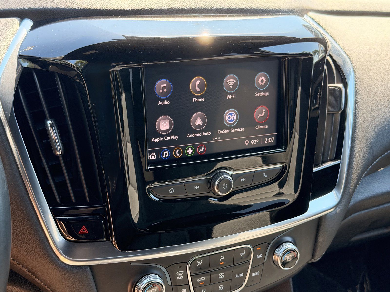 Used 2023 Chevrolet Traverse LT w/ LPO, Cargo Package FWD image 23