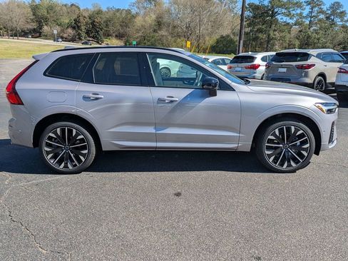Used 2026 Volvo XC60 B5 Ultra w/ Protection Package Premier AWD/4WD image 4