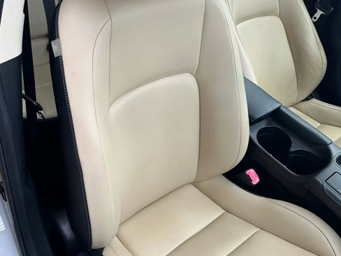 Used 2015 Lexus CT 200h FWD image 12