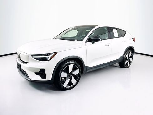 Used 2023 Volvo C40 P8 Recharge Ultimate image 3