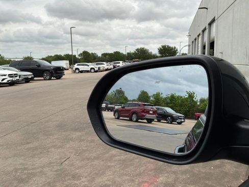 Used 2025 Kia Seltos S image 18