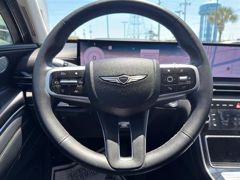 Used 2025 Genesis GV80 2.5T Standard AWD/4WD image 13