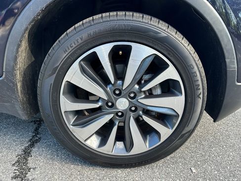 Used 2022 Buick Encore Preferred w/ Safety Package II AWD/4WD image 38