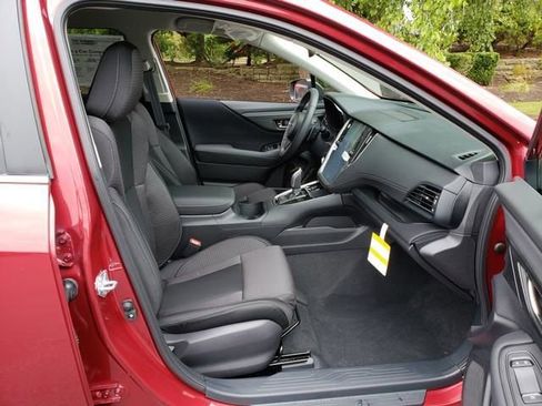 Used 2025 Subaru Outback Premium image 11