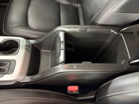 Used 2022 Chevrolet Colorado LT w/ Luxury Package RWD image 43