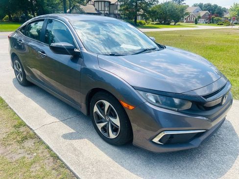 Used 2019 Honda Civic LX image 3
