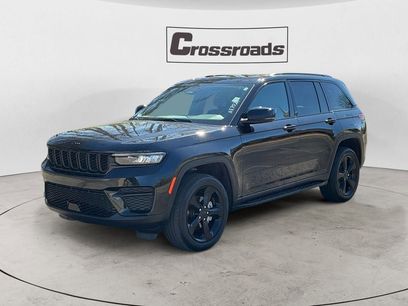Used 2024 Jeep Grand Cherokee Altitude