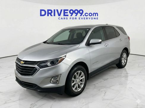 Used 2018 Chevrolet Equinox LT image 2