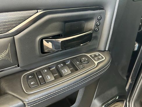 Used 2023 RAM 2500 Limited AWD/4WD image 34
