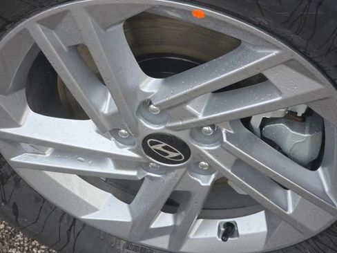 New 2026 Hyundai Tucson SE image 13