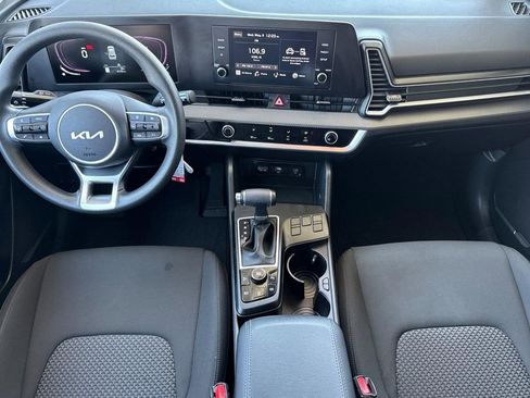 Used 2023 Kia Sportage LX FWD image 15