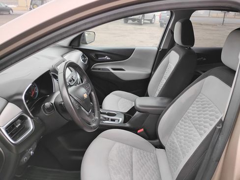 Used 2018 Chevrolet Equinox LT image 5