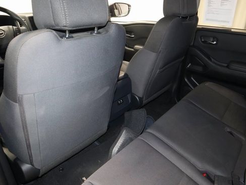 Certified 2023 Nissan Frontier SV w/ Tow Package image 22