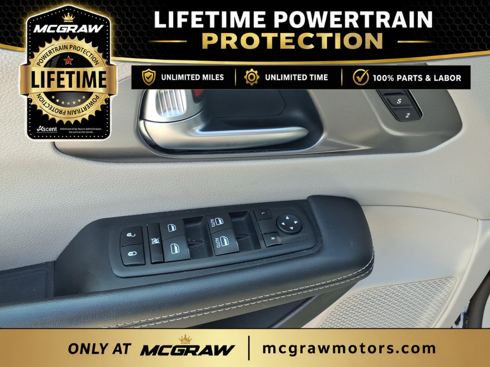 Used 2023 Chrysler Pacifica Touring-L FWD image 12