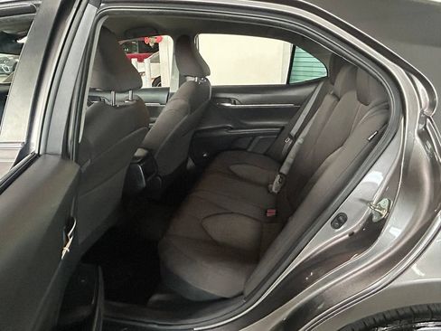 Used 2020 Toyota Camry LE FWD image 9
