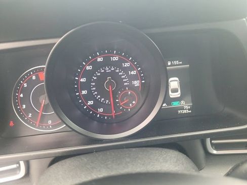Used 2021 Hyundai Elantra SE FWD image 1