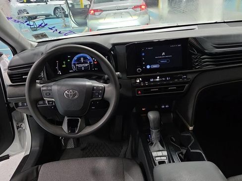 Used 2026 Toyota Camry LE FWD image 21