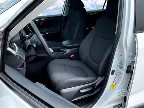 Used 2024 Toyota RAV4 LE image 23