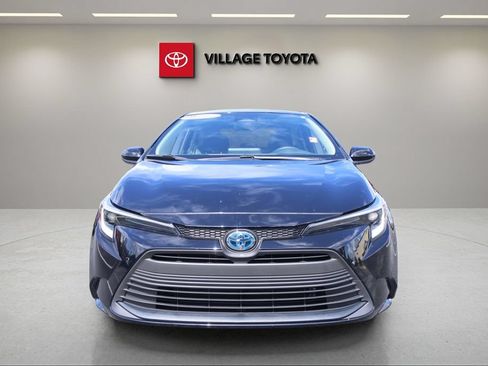Certified 2024 Toyota Corolla LE FWD image 8