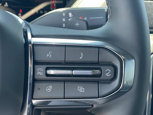 New 2026 GMC Yukon XL Elevation RWD image 9