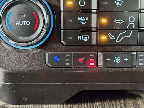 Used 2020 Ford F250 Lariat w/ Lariat Value Package image 20