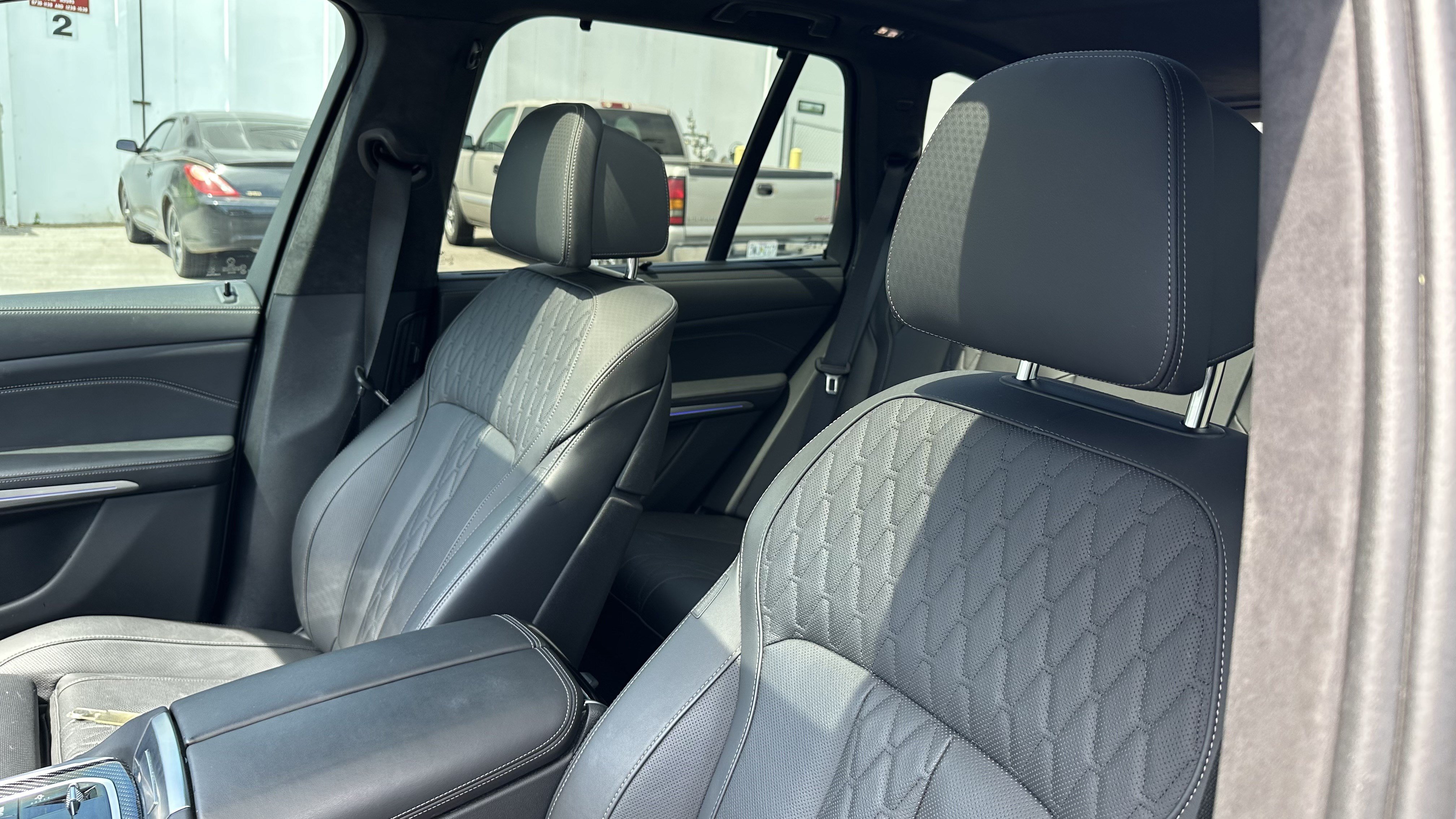 Certified 2024 BMW X5 M60i AWD/4WD image 18