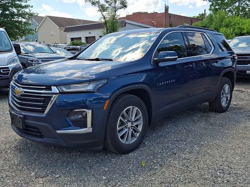 Used 2023 Chevrolet Traverse LT w/ LPO, Floor Liner Package AWD/4WD image 3