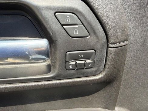 Used 2019 GMC Sierra 1500 SLT w/ SLT Premium Package image 17