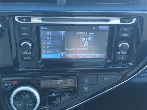 Used 2018 Toyota Prius C Two image 12