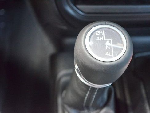 New 2026 Jeep Wrangler Unlimited Sahara AWD/4WD image 25