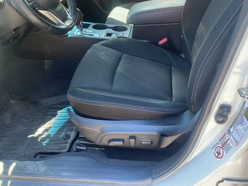 Used 2018 Subaru Outback 2.5i Premium AWD/4WD image 12