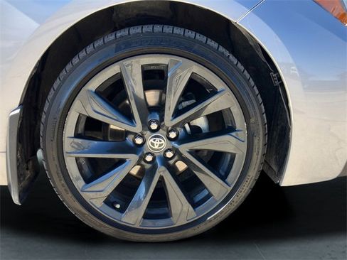 Used 2024 Toyota Corolla SE image 9